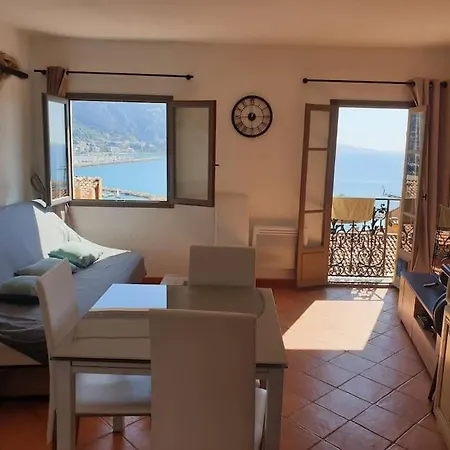 Apartment Duplex Vue 50m De La Des Sablettes *
