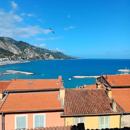 Apartment Duplex Vue 50m De La Des Sablettes *
